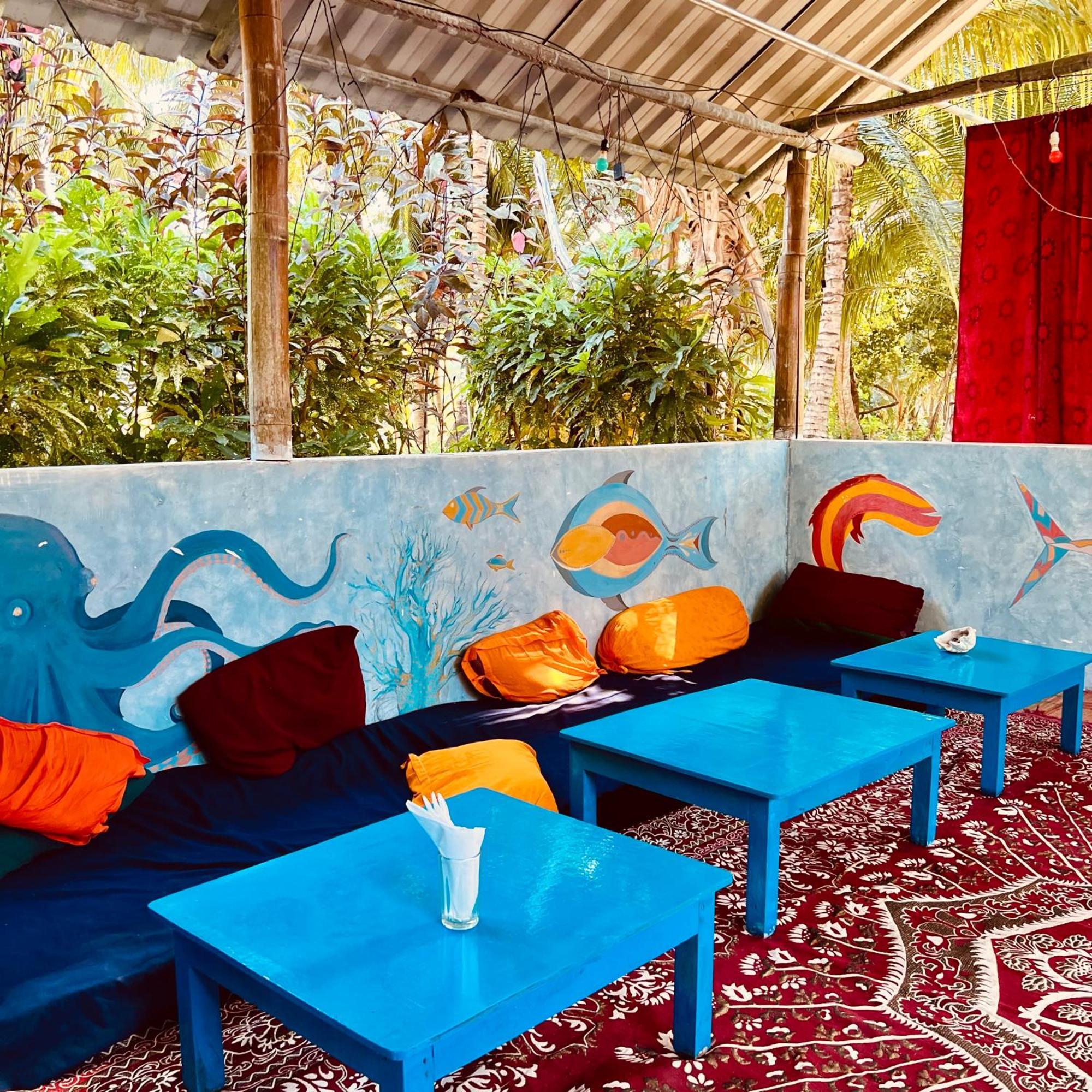 Blue Sea Restaurant & Bungalows Sitapur Kültér fotó